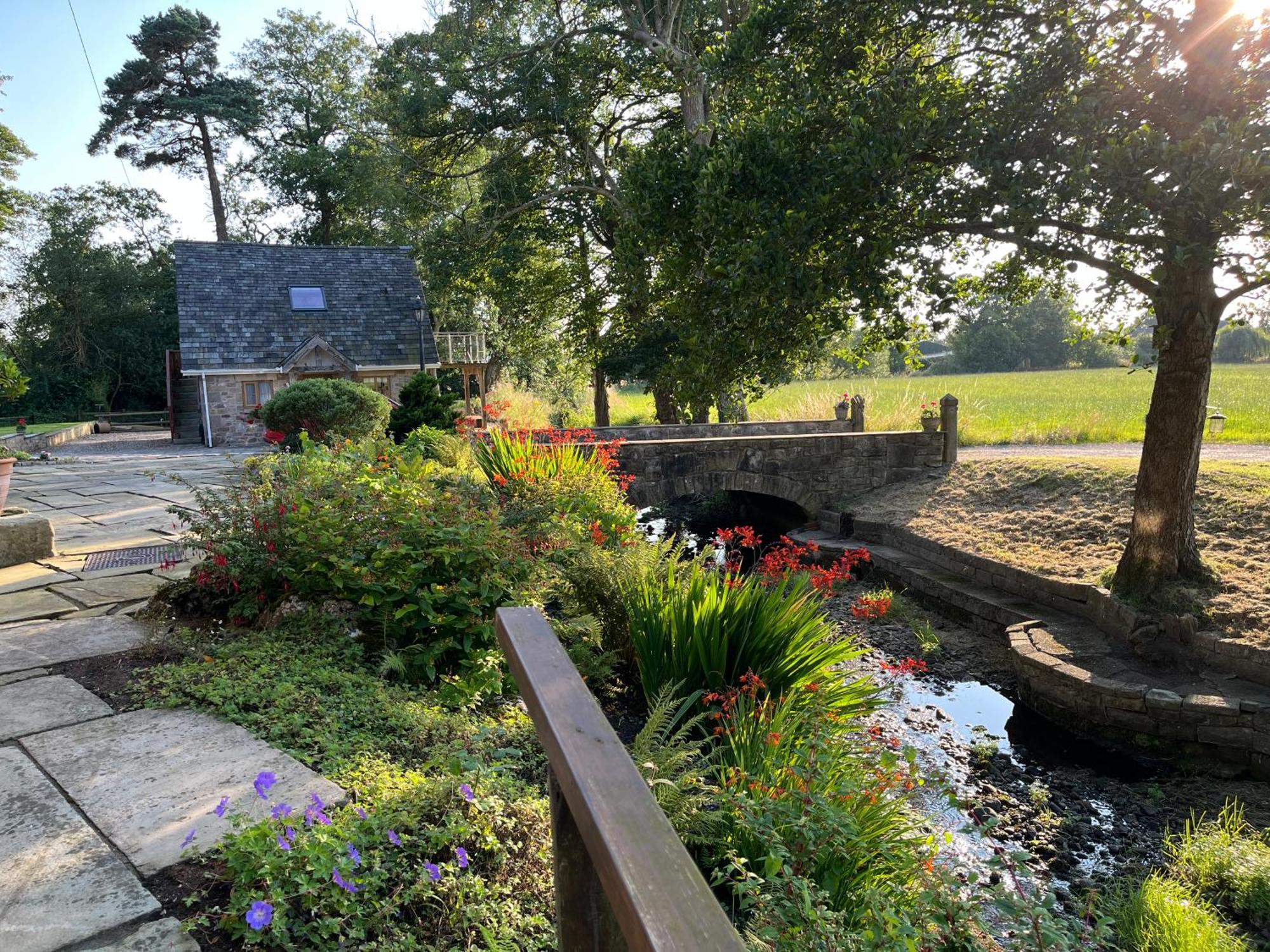 Cosy Alpine Cottage In The Heart Of Lancashire Catterall Екстер'єр фото
